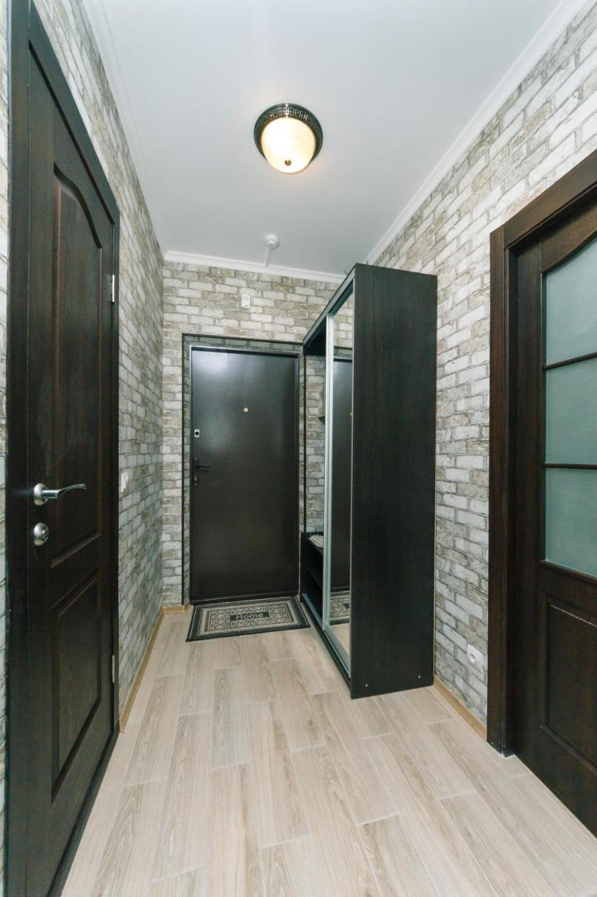 Poznyaky Apartments Patriotika Kiev Eksteriør billede